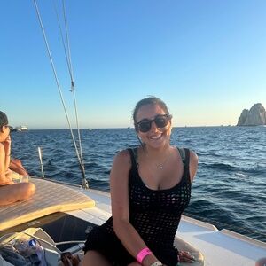 Meet your Posher, Amber